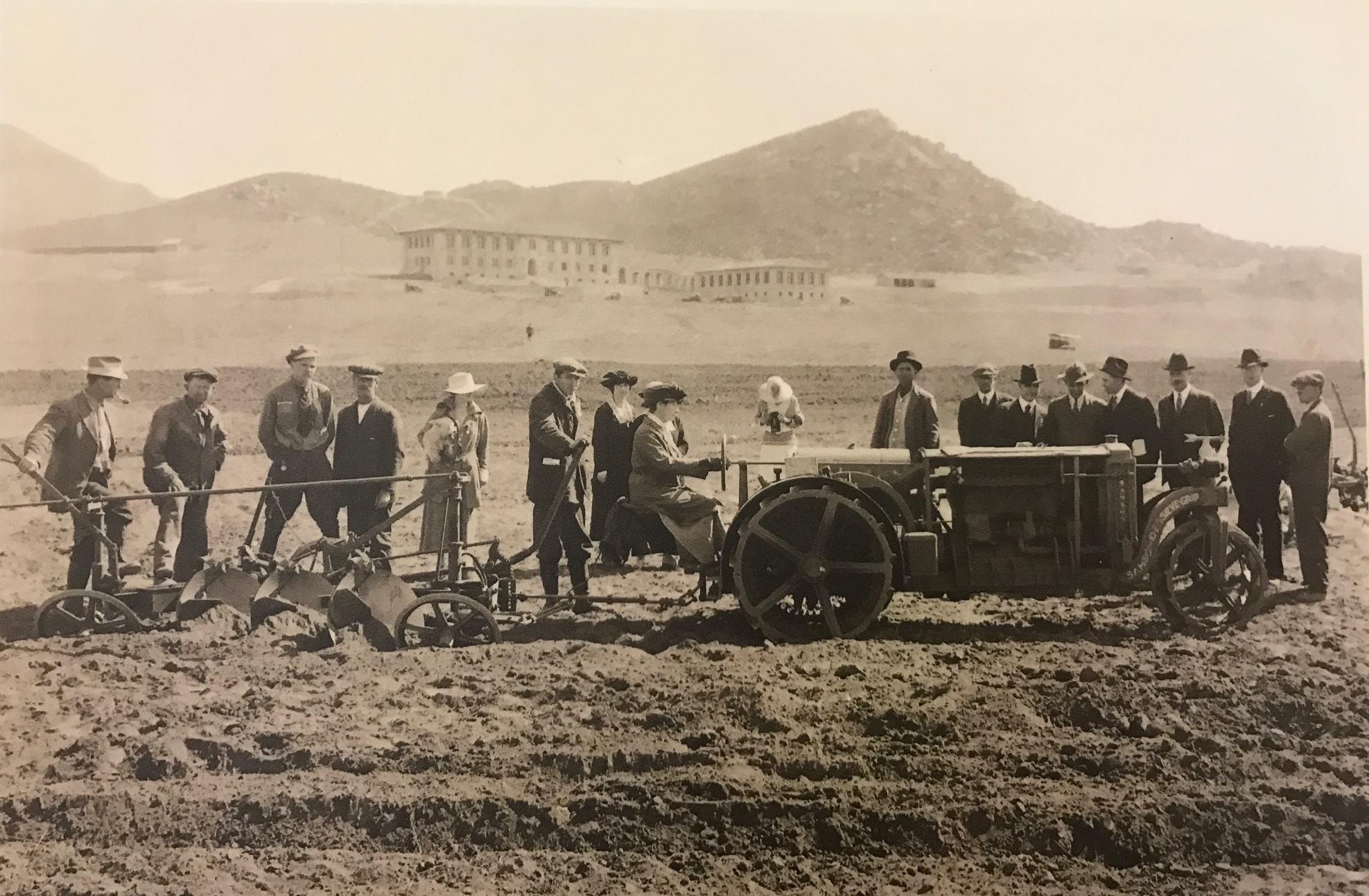 orange-roots-citrus-station-ground-breaking